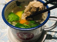 新疆缸缸肉-巴扎美食·新疆菜·西域歌舞表演餐厅(新疆大厦店)