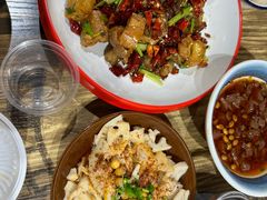 -冯烫烫跷脚牛肉·川菜小馆(武胜西街店)
