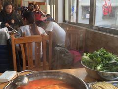 -苗伯妈酸汤火锅