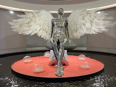 -涨巢·潮玩水疗局