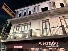 -Arunda oriental massage
