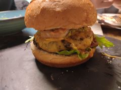 -HIGH FIVE哈福手工汉堡(桂林路店)