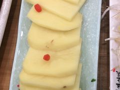 -渔香岛美蛙鱼头火锅(黔灵山公园店)
