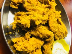 -BHC炸鸡(明洞总店)