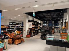 -裕华国货(牛车水总店)