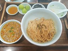 -蟹上黄·蟹黄面·江南糖水(人民广场店)