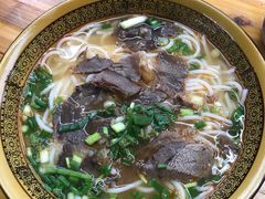 -肇兴特色牛肉粉