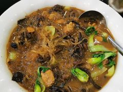 小鸡炖蘑菇-一锅厨东北水饺店(厦大店)