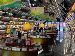 -钟书阁(珍园店)