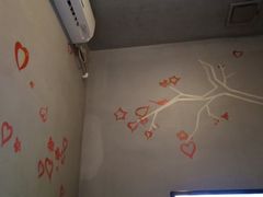 -卡罗酒店(东门晒布地铁站店)