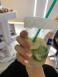 -纤纤玉手美甲美睫美容