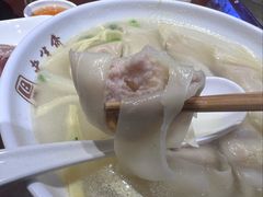 刀鱼馄饨-老半斋(福州路店)