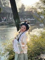 -一揽芳华汉服旗袍体验馆(拙政园店)