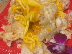 -月亮眼花园餐厅书吧酒吧