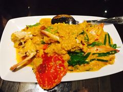 -Baan Ploy Samed Restaurant ร้านอาหารบ้านพลอยเสม็ด