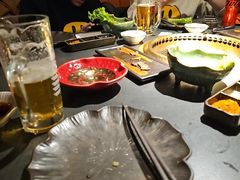 -铭牛烧肉·和牛海鲜自助(高新月牙湖店)