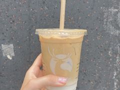 生椰拿铁-瑞幸咖啡(清华科技园·唐诗主题店)