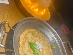 锅巴牛腩-吃饭皇帝大土家民族菜(正大广场店)