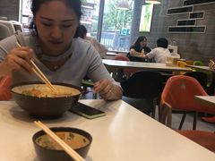 -张亮麻辣烫(尚都SOHO店)