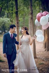 点击看大图 -拉瑞娜LaReine婚纱礼服高级定制