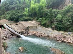 -安吉龙王山峡谷漂流