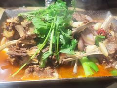 -琥珀老六龙虾(四里河店)