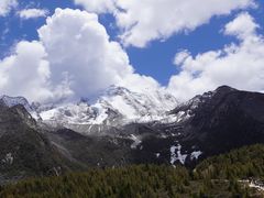 -亚拉雪山风景区