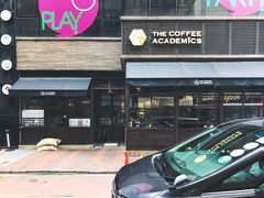 门面-The Coffee Academïcs(铜锣湾店)
