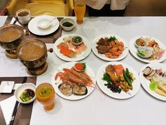 -云顶旋转自助景观餐厅
