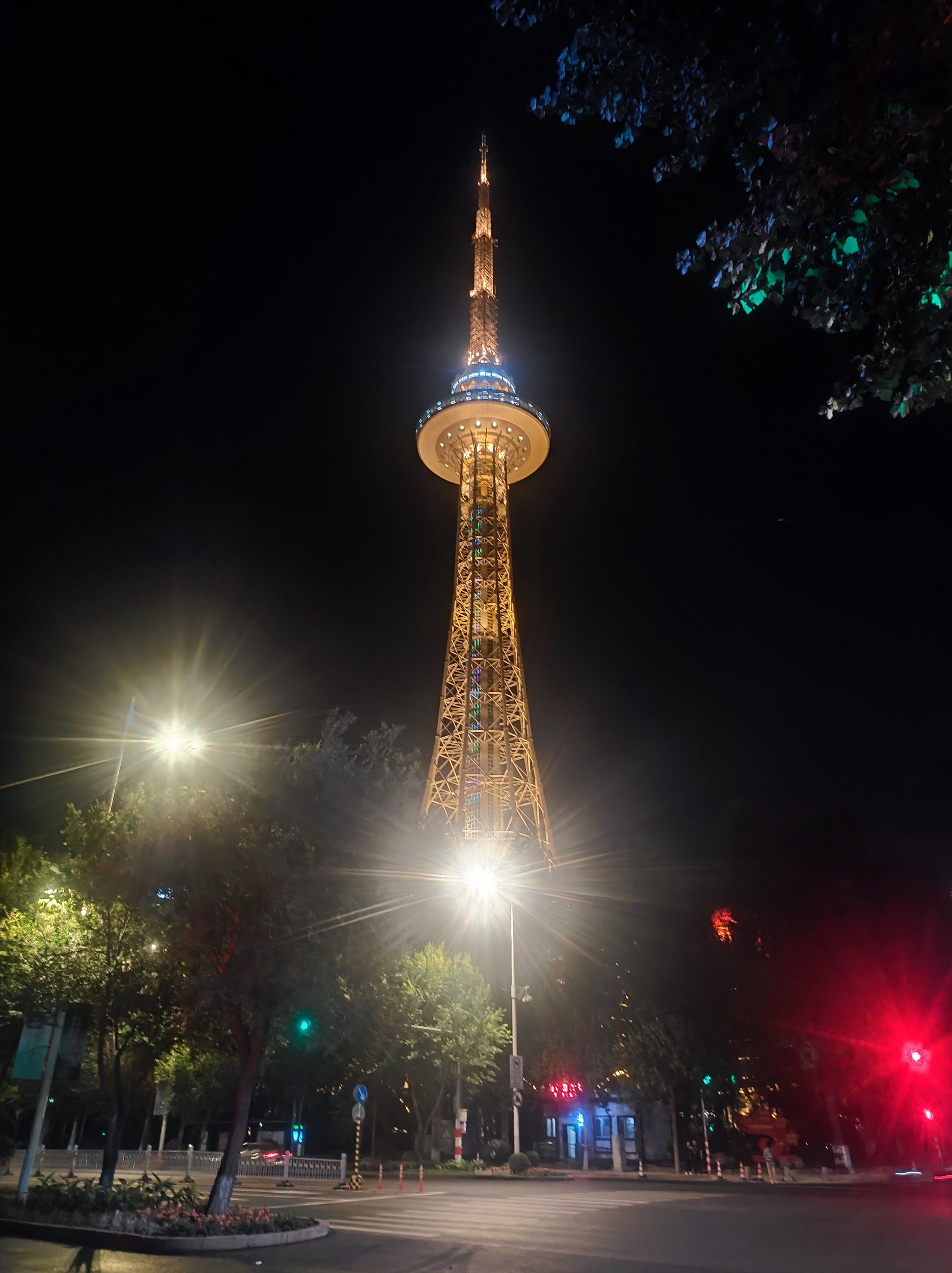 龙塔夜景图片图片