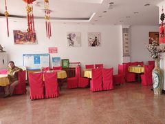 -华龙特色大骨鸡农家菜馆