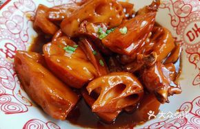 Braised Pork Ribs with Lotus Root