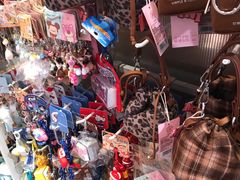 -名创优品(天津市河东万达广场店)