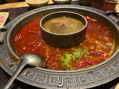 菌汤鸳鸯锅-晓宇重庆火锅(龙首店)