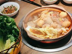 -蔡婶牛腩牛杂煲(长安万科店)