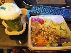 -瑞幸咖啡(石榴中心店)