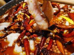 -山城外·非遗酸菜鱼(新都汇融店)