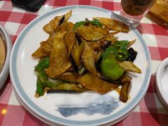 地三鲜-东北哈尔滨酱骨头馆房掌柜铁锅炖