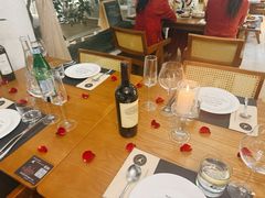 -Mark&Mars Restaurant