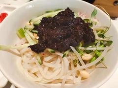 -吴草鸡爪오초닭발韩食堂(融恒盈嘉中心店)
