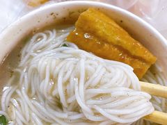 现炸油条-汪记鲜鱼糊汤粉(沈阳路总店)