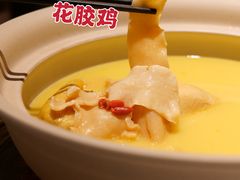 领鲜花胶鸡汤-领鲜天下·焗海鲜·花胶鸡(天目里店)