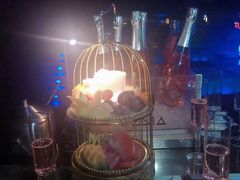 -欧米亚派对酒吧(绵阳店)