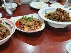 -湖南人家湘菜馆(镇江路店)