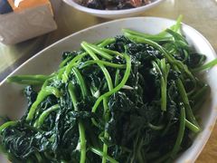 蒜蓉炒番薯叶-菠菜美食