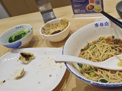 -李与白包子铺(桐梓林店)