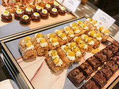 -圣丰索菲特·2 On 988 Café 自助餐厅