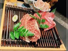 -铭牛烧肉·和牛海鲜自助(高新月牙湖店)