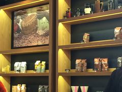 -星巴克(西藏路店)