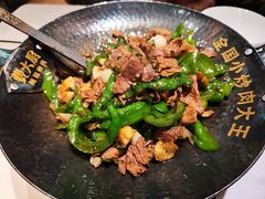 -费大厨辣椒炒肉(高铁吾悦广场店)
